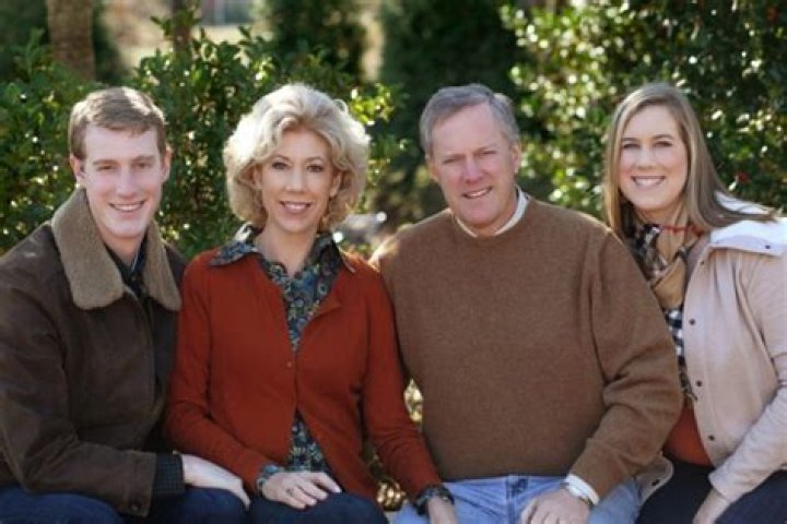 Everything on Dave Marrs Family, Father, Mother, Siblings, Including his Wife and children