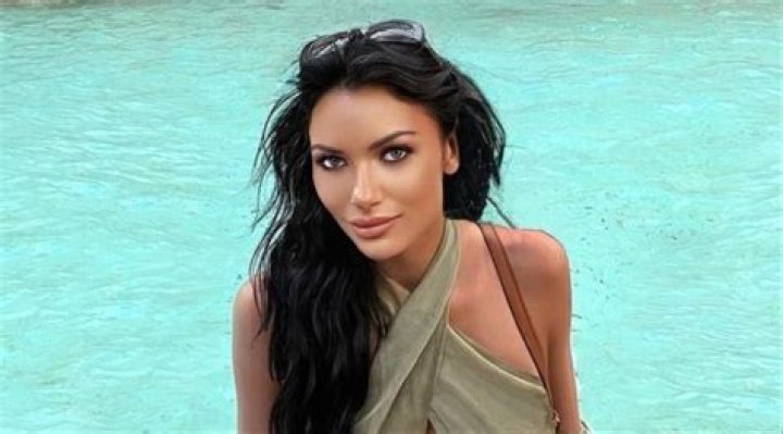 
Ewelina Plizga Height, Weight, Net Worth, Age, Birthday, Wikipedia, Who, Nationality, Biography 